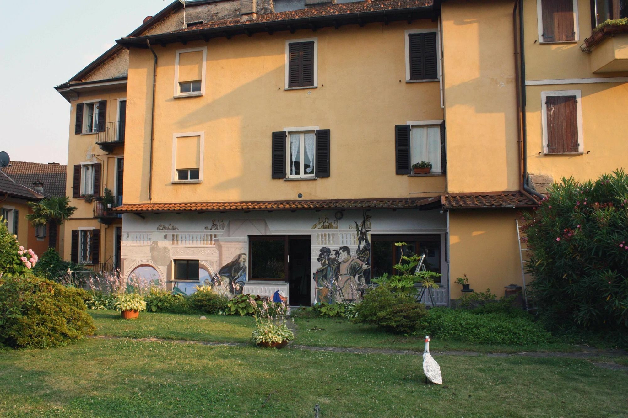 Casa Muffin Apartment Cannobio Exterior photo